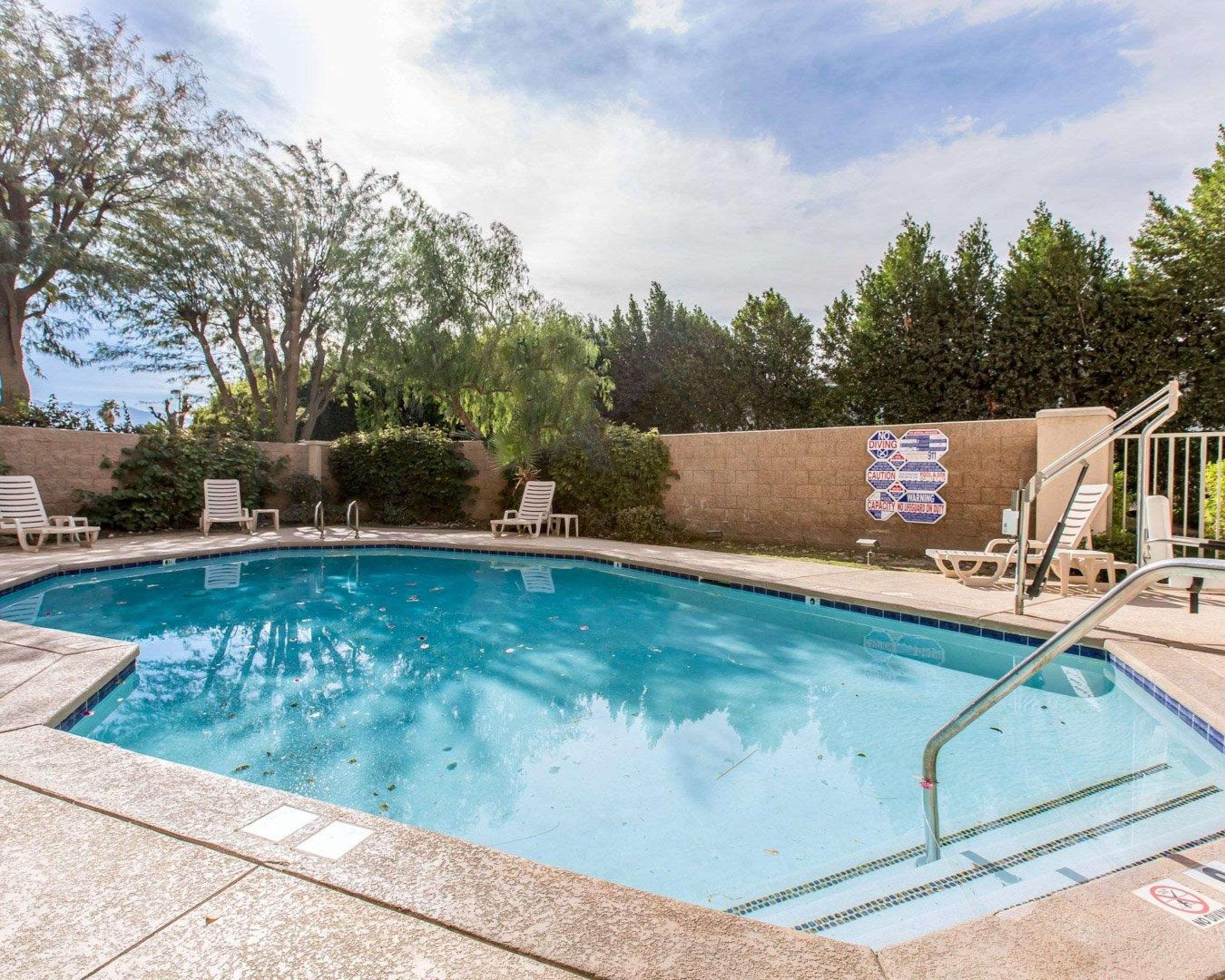 Comfort Suites Palm Desert I-10 Kültér fotó